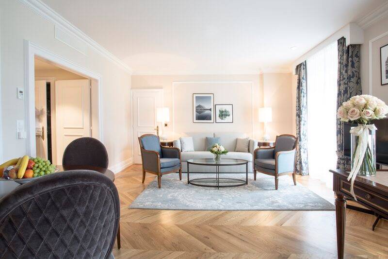 Premium Suite
