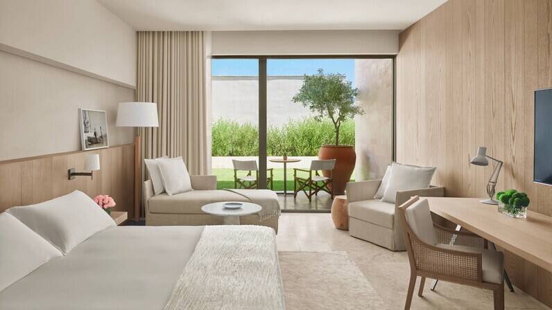 Deluxe King Room