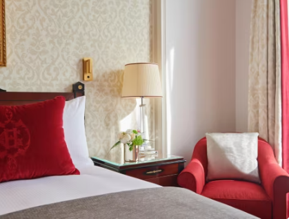 Two Twin Beds Classic Opera View Balcony