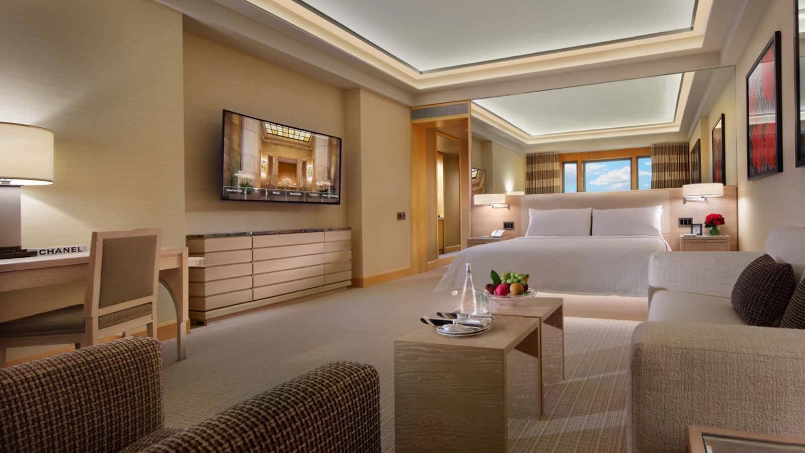 Cosmopolitan Junior Suite