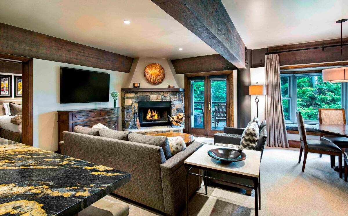 Luxury Two Bedroom Suite with Two Kings