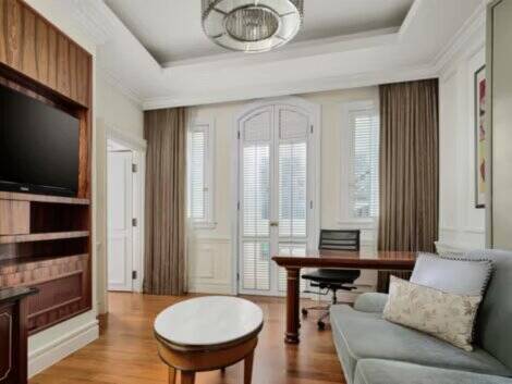 Heritage Suite 