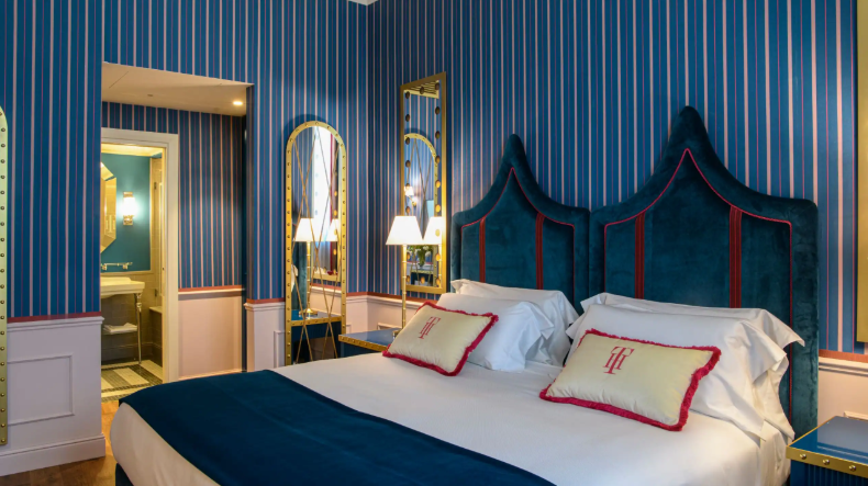 King Bed Suite