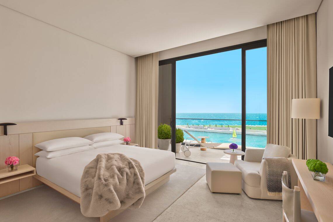 Deluxe King Sea View