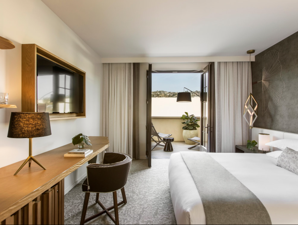 King Premium Furnished Terrace
