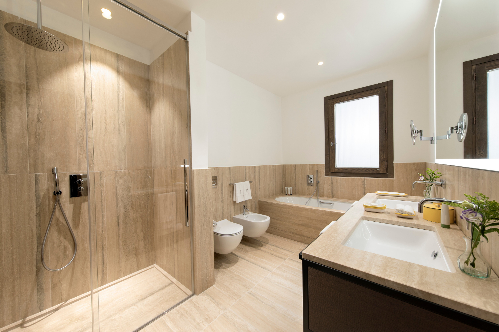 Villa Smeraldo Three Bedrooms Sea Front