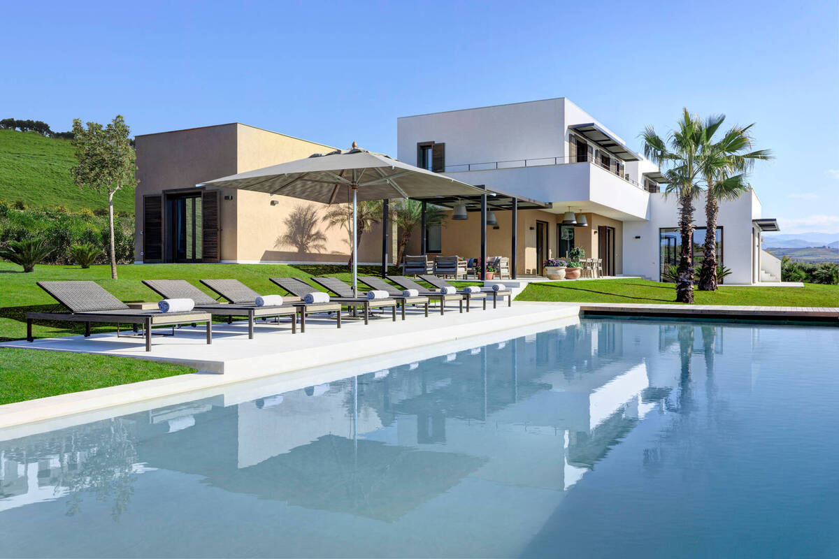 Villa Corallo Four Bedrooms Sea Front