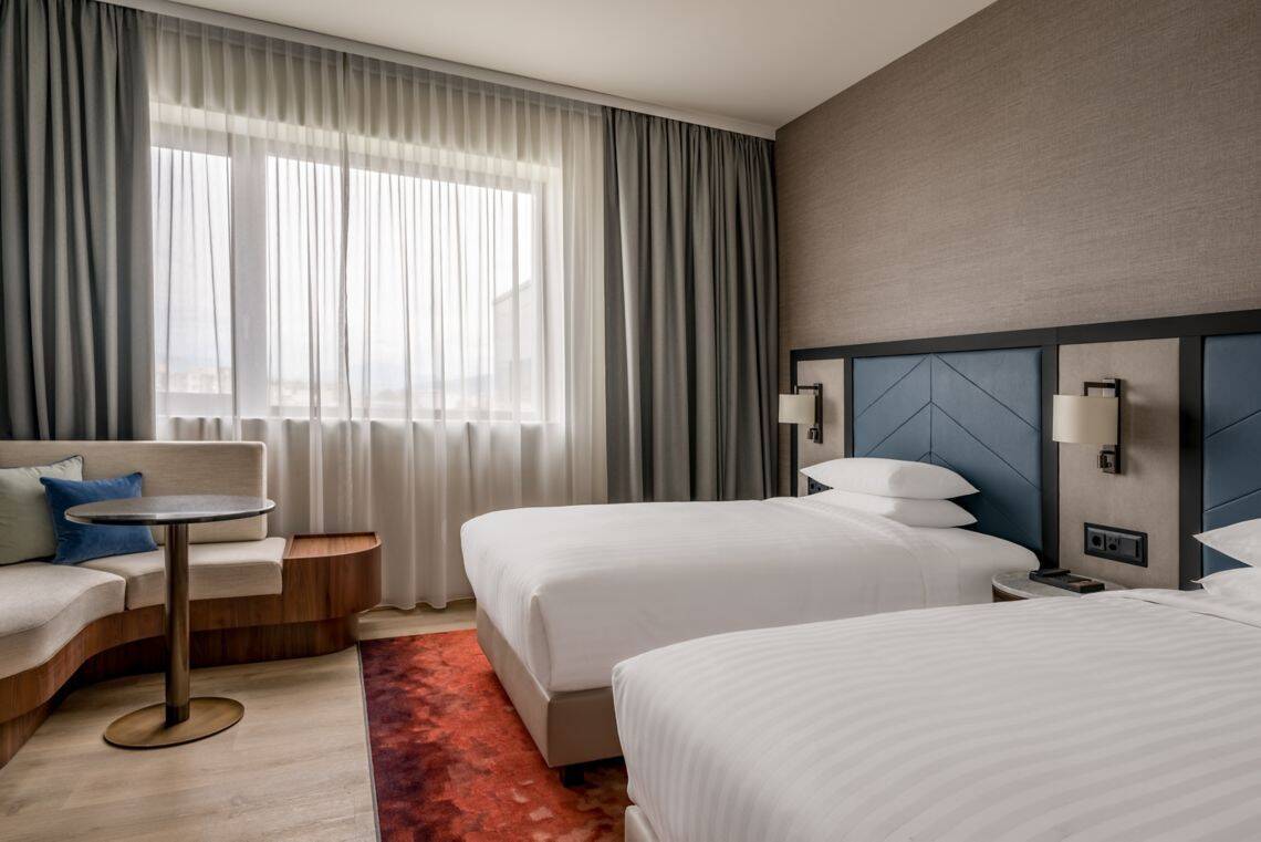 Deluxe Twin Guest Room