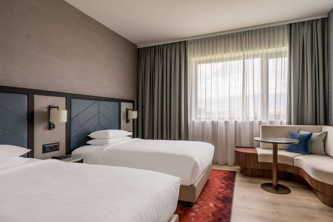 Premium Twin Upper Floor Room