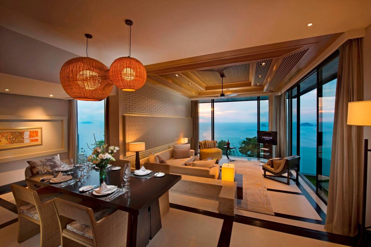 Two-Villa Family Retreat