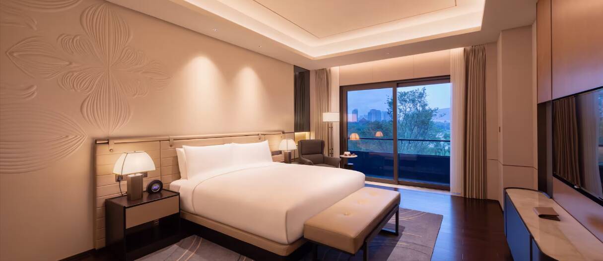 RedLevel Suite incl. Breakfast