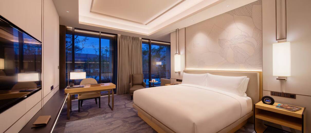 Grand Premium Room with Balcony incl. Breakfast