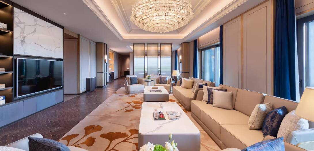 Grand Presidential Suite RedLevel incl. Breakfast