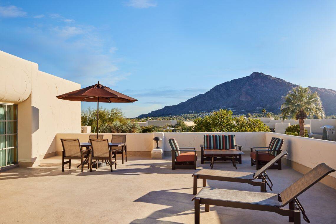 Camelback Sundeck Casita Guest Room Two Queen Balcony