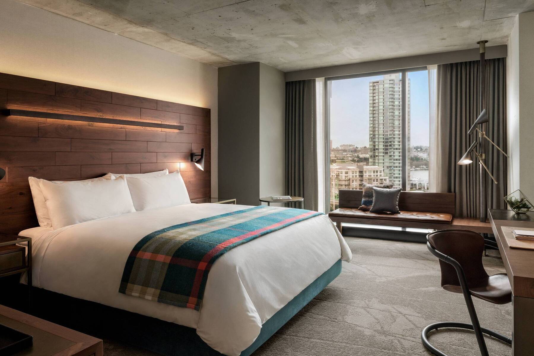 King High Floor Room
