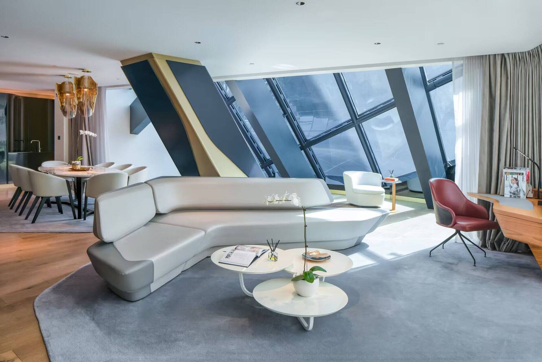 Beyond ME by Zaha Hadid with Jacuzzi