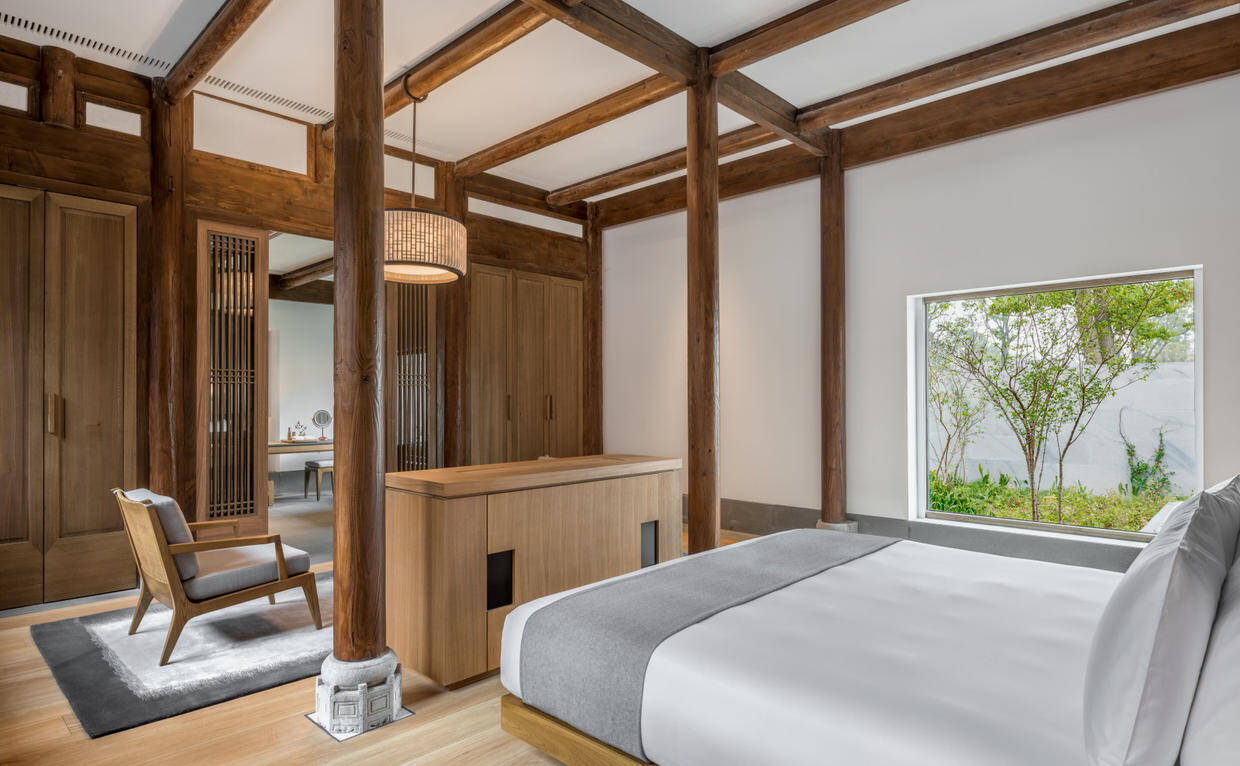 Two-Bedroom Antique Pavilion