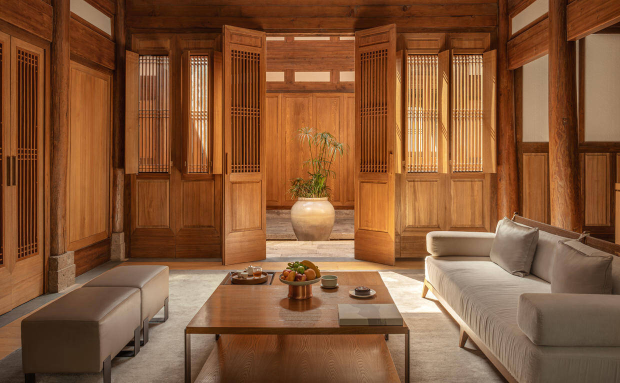 Four-bedroom Antique Villa