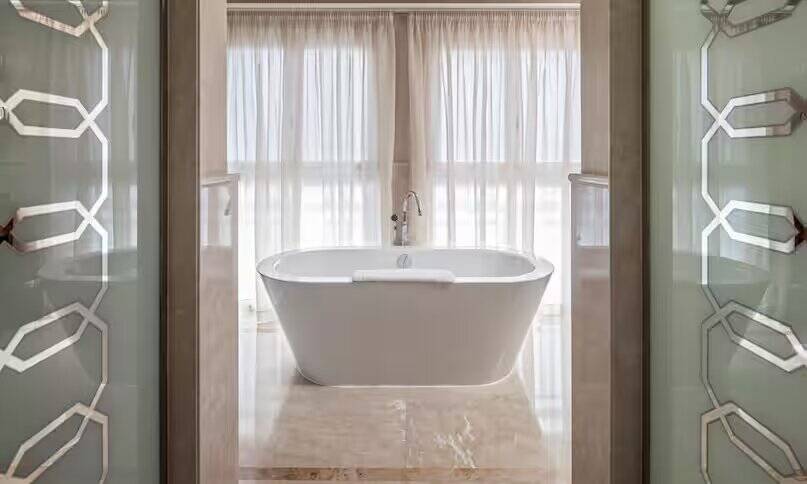 Twin Grand Deluxe Balcony High Floor Room