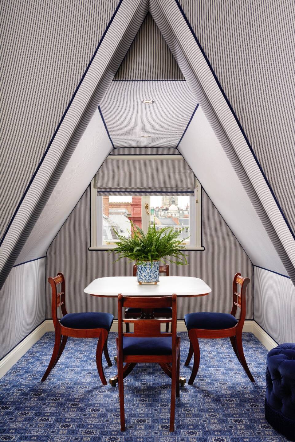 The Kensington Court Residence 