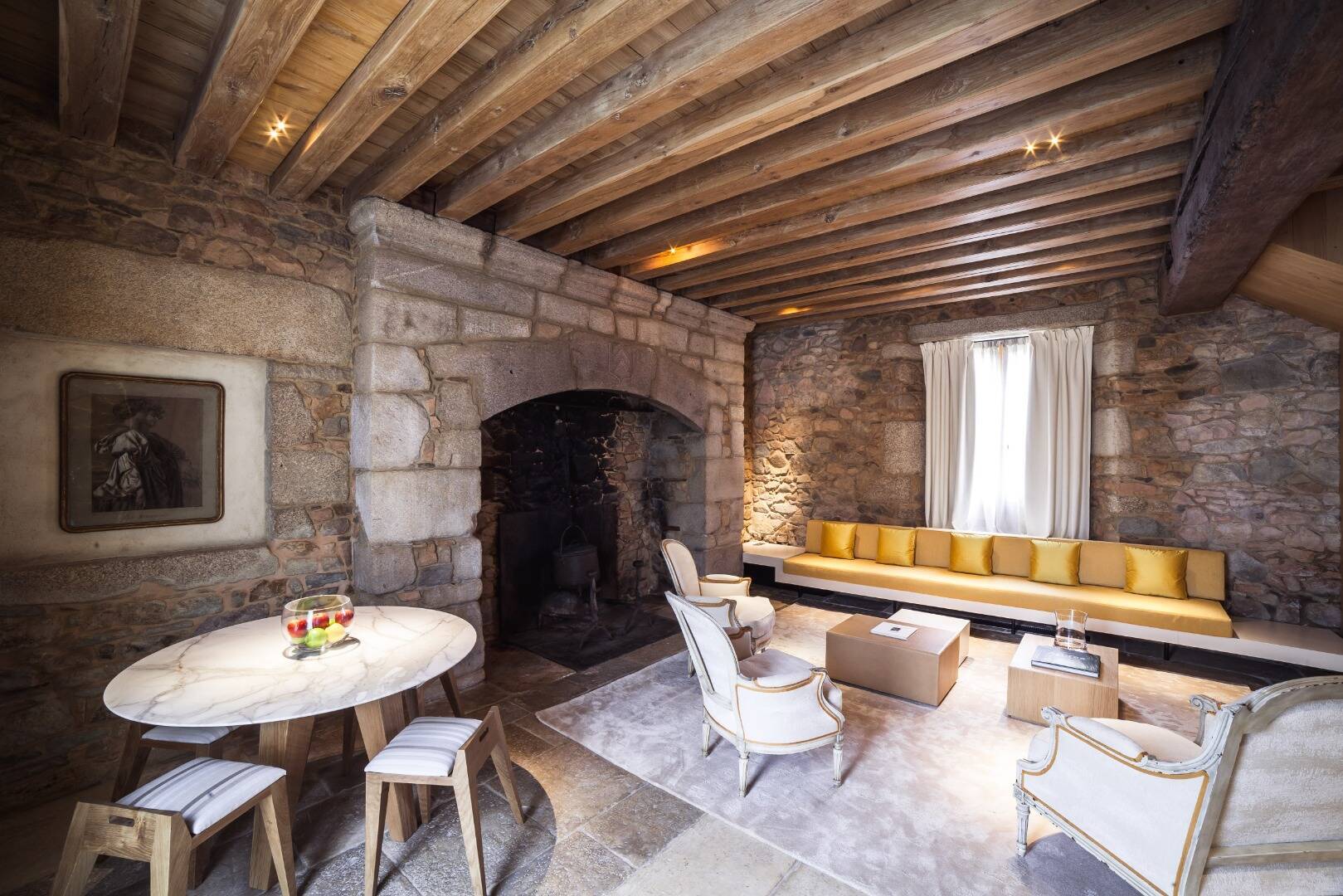 SEASONAL SUITE