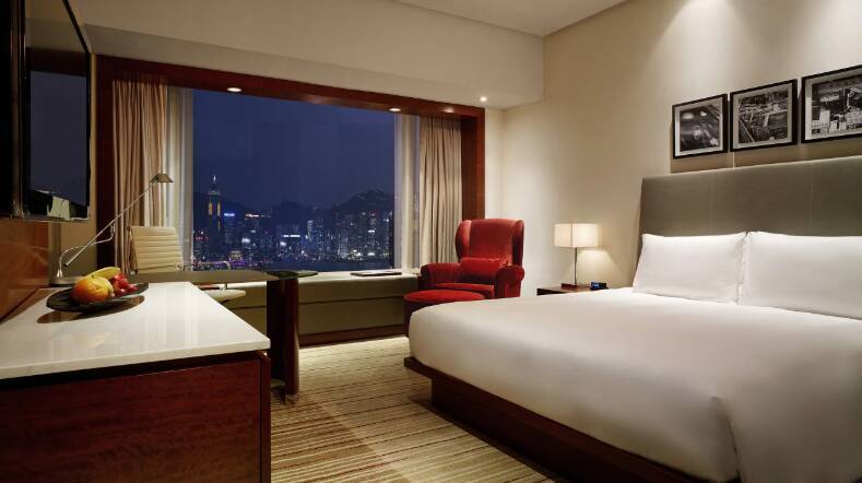 King Bed Harbour View Club Access