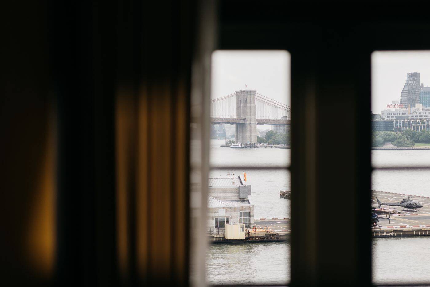 Junior Suite Corner, City & River View