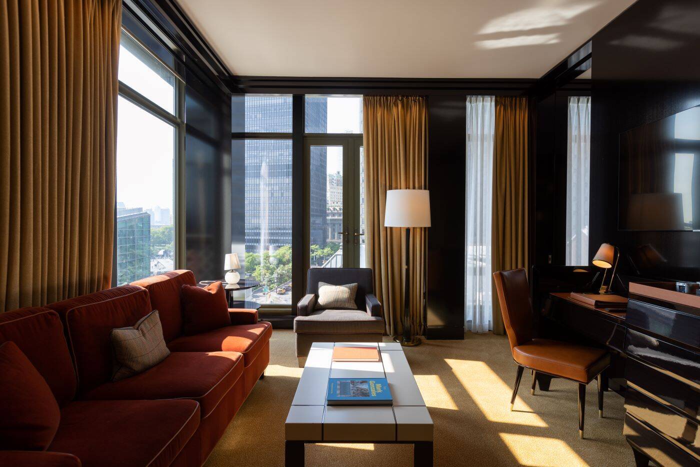 Battery Corner Suite (One Bedroom) Accessible