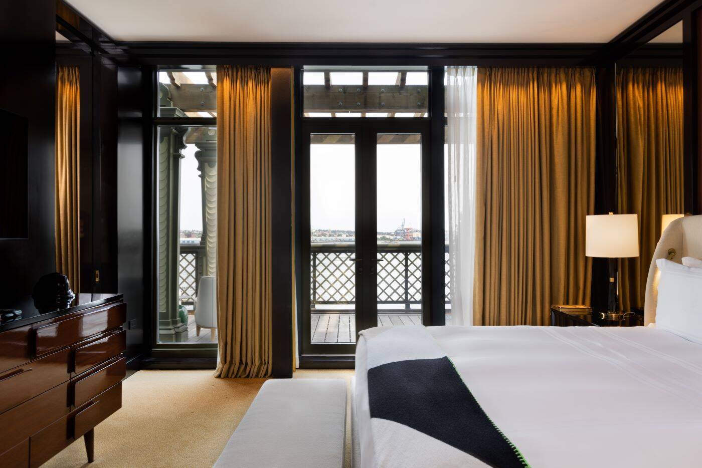 Premier River View Suite (One Bedroom) with terrace