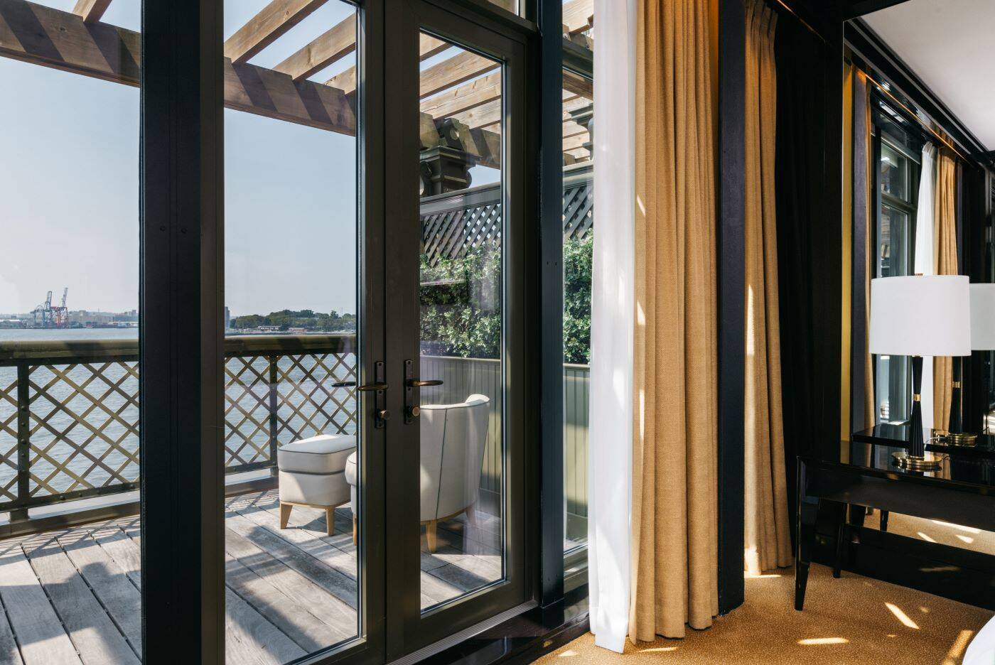 Premier River View Suite (One Bedroom) with terrace