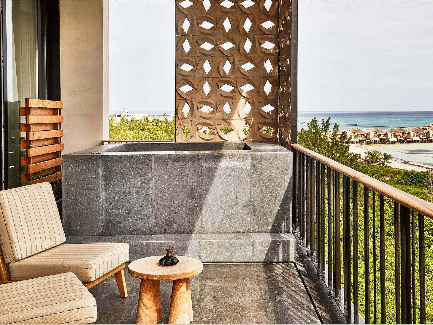 TWO BEDROOM OCEAN PENTHOUSE WITH PLUNGE POOL