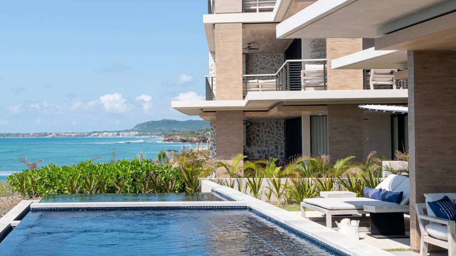 Three Bedroom Oceanfront Cliffside Residence with Pool