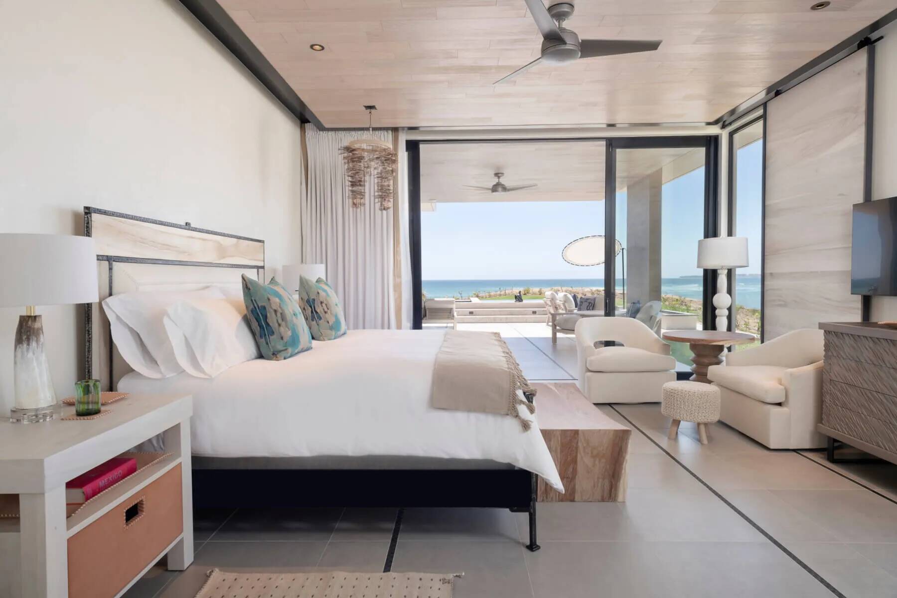 Three Bedroom Oceanfront Cliffside Residence with Pool