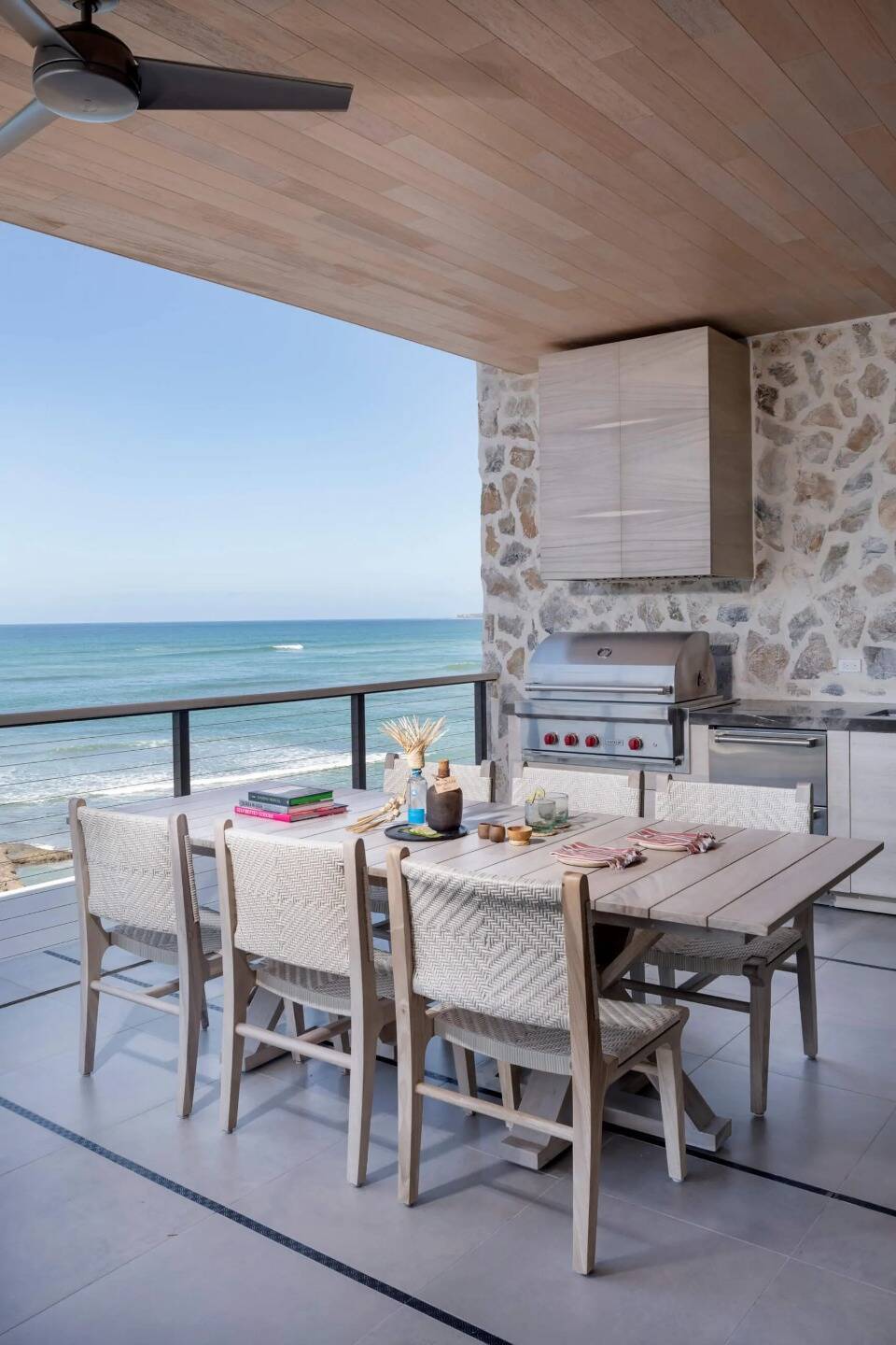 Two Bedroom Oceanfront Cliffside Residence with Hot Tub