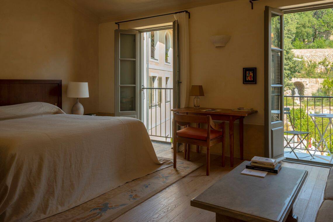 Visitandine Balcony King Room