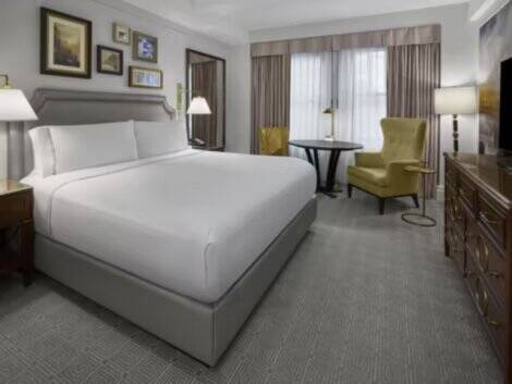 One King Classic High Floor