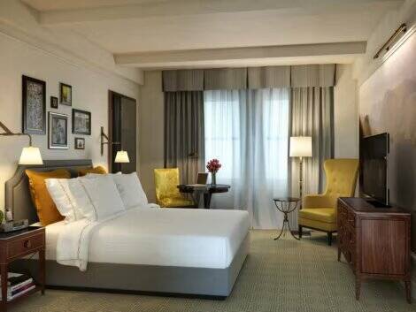One King Classic High Floor