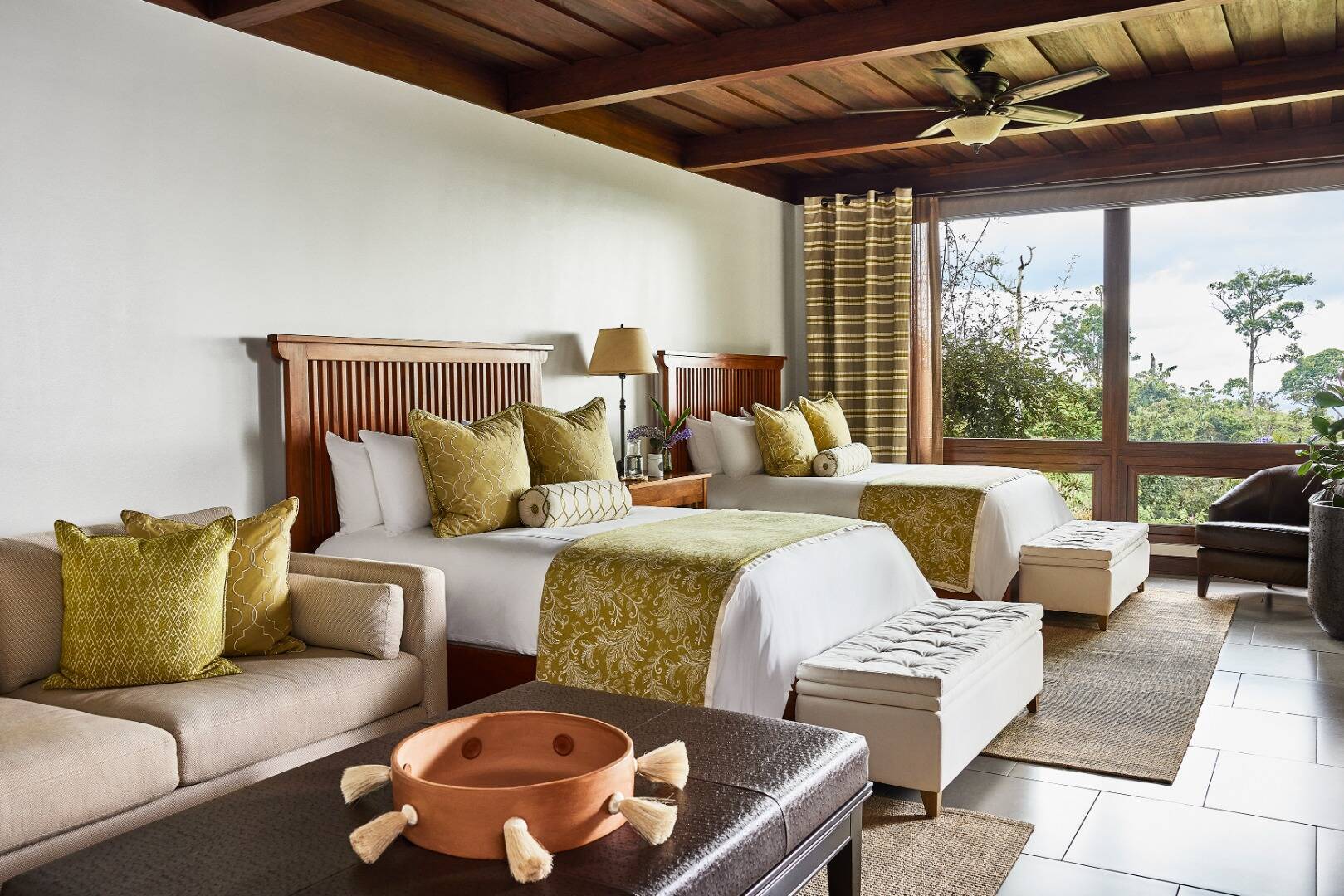 Casita Grande | King Bedroom Suite and Two Queen Bedroom Suite