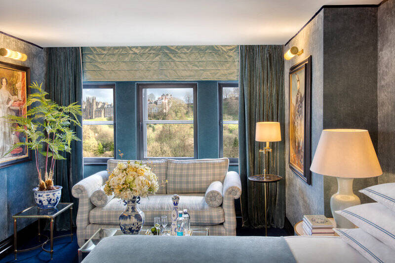 JUNIOR SUITE CASTLE VIEW