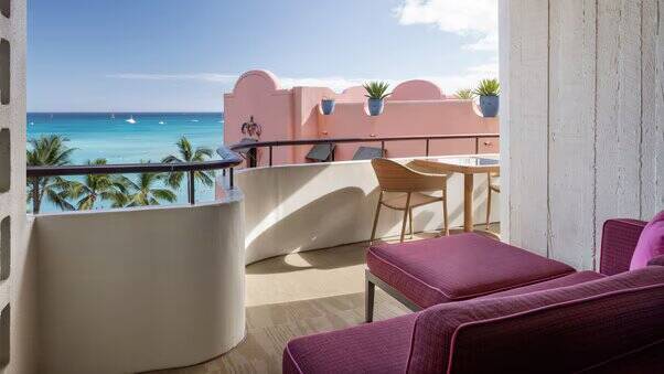Mailani Ocean Corner Tower Lounge