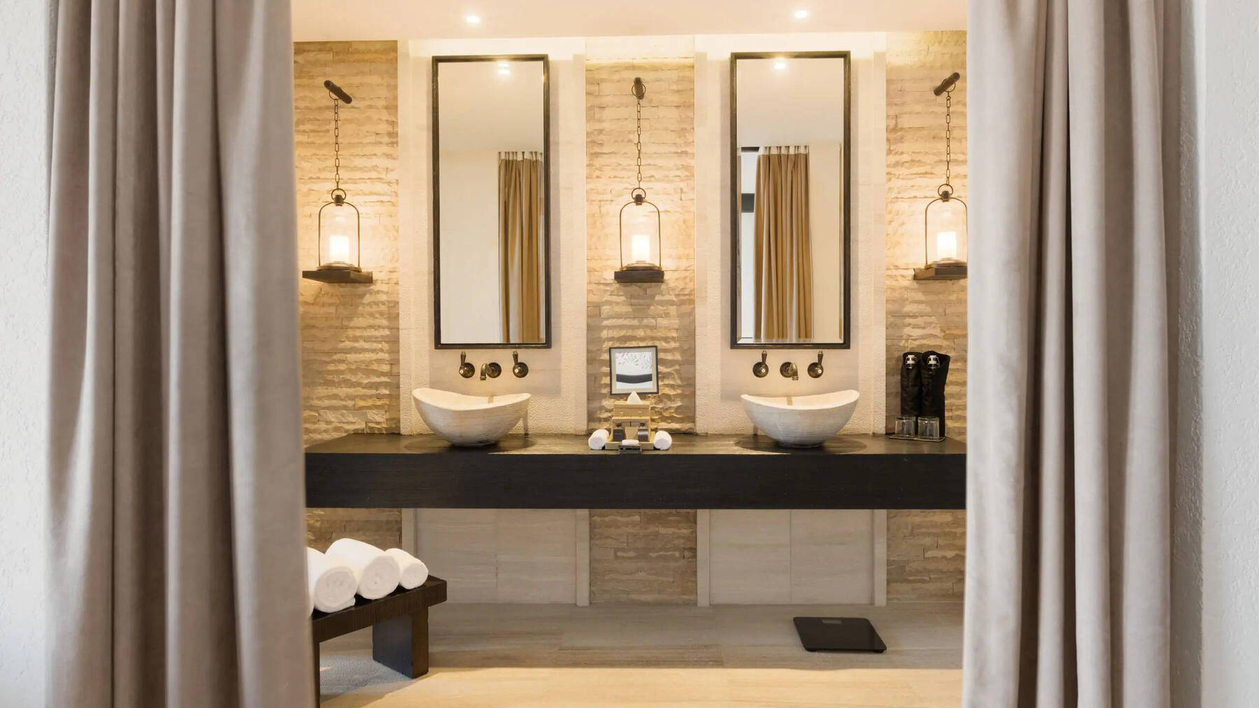 Horizon View King Suite