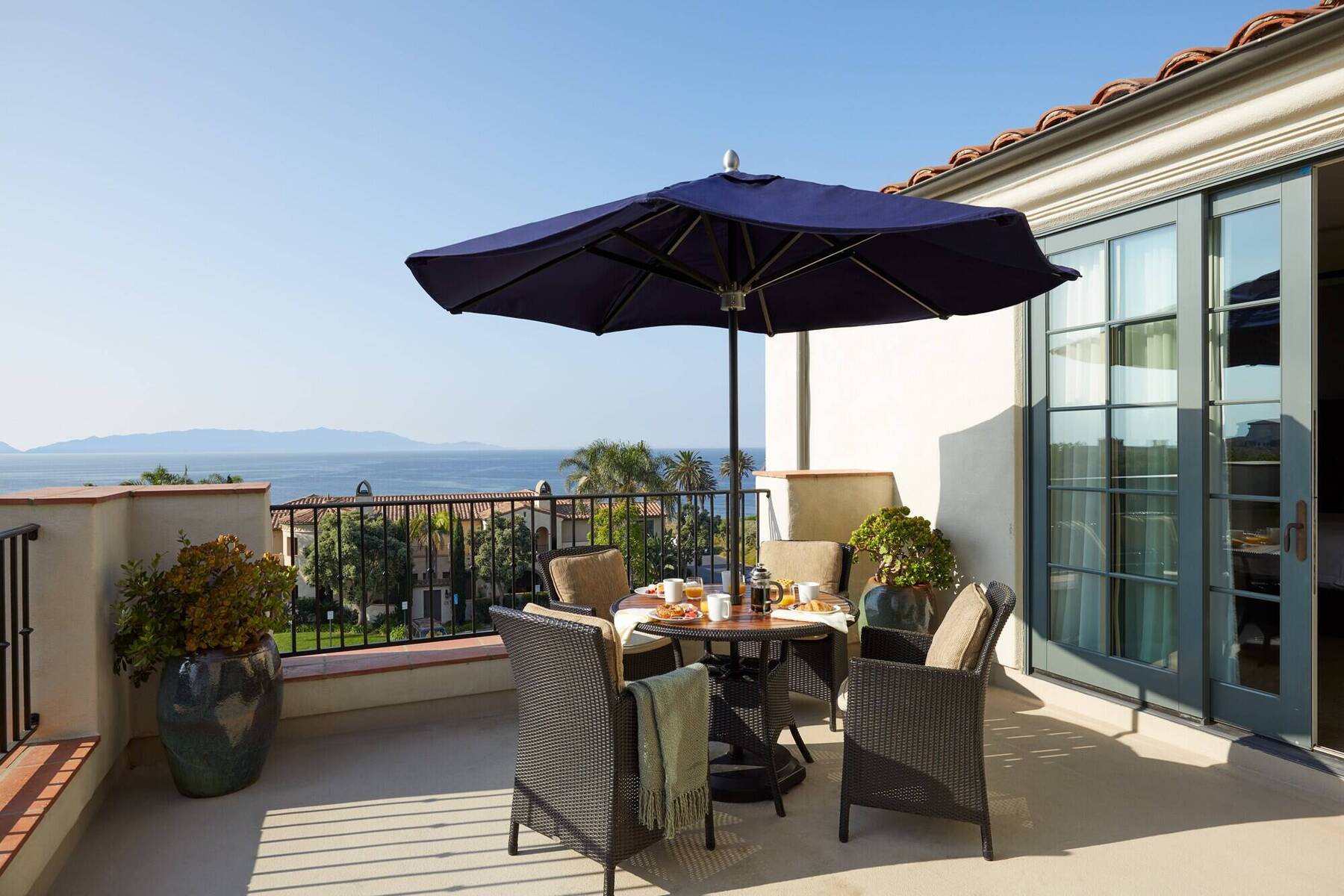 CASITA KING GUESTROOM OCEAN VIEW