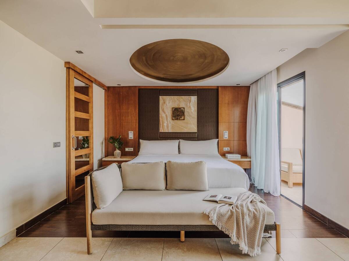 DELUXE ROOM (ALL INCLUSIVE)