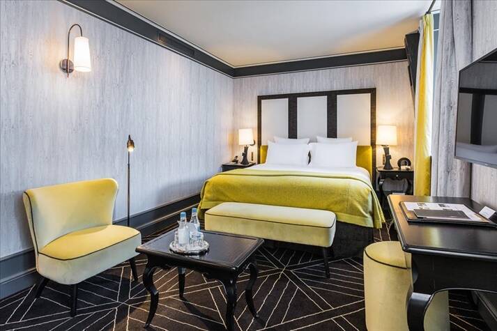 Deluxe Room 