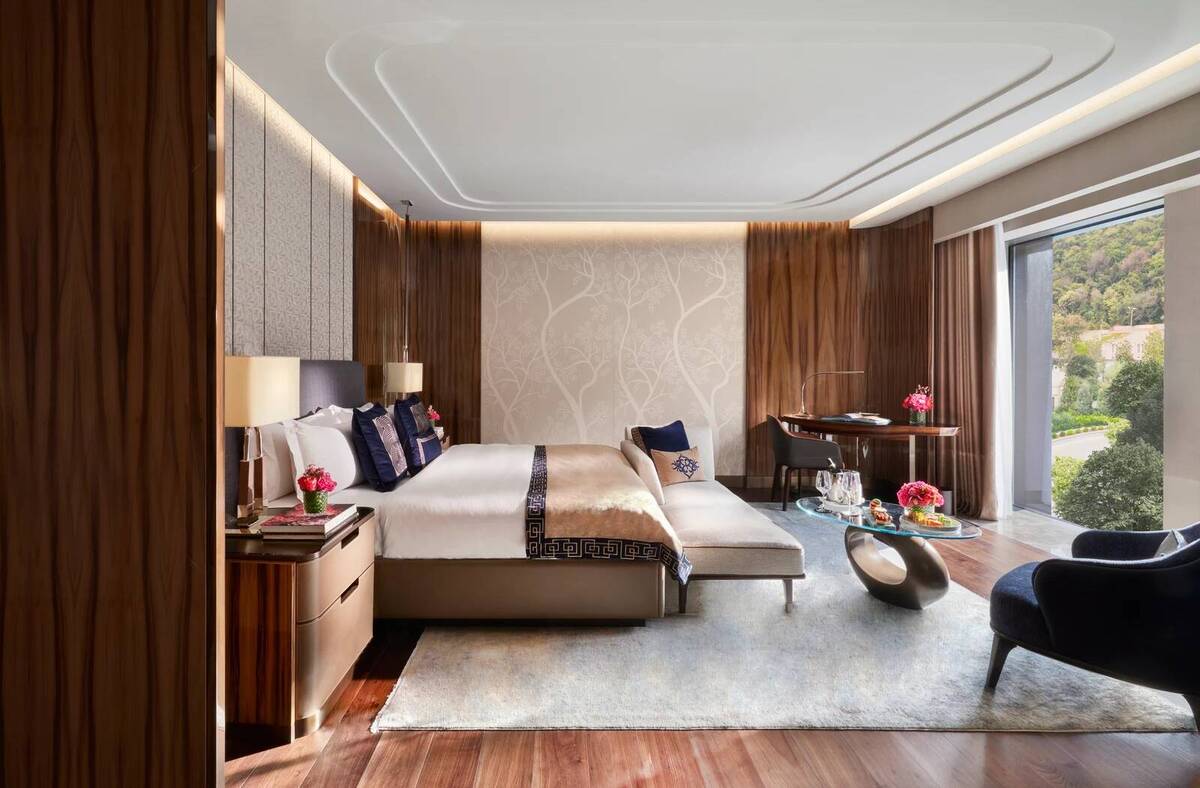 Mandarin Room
