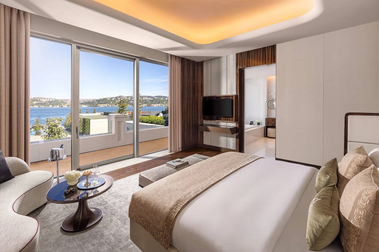 Naile Sultan Bosphorus Suite 