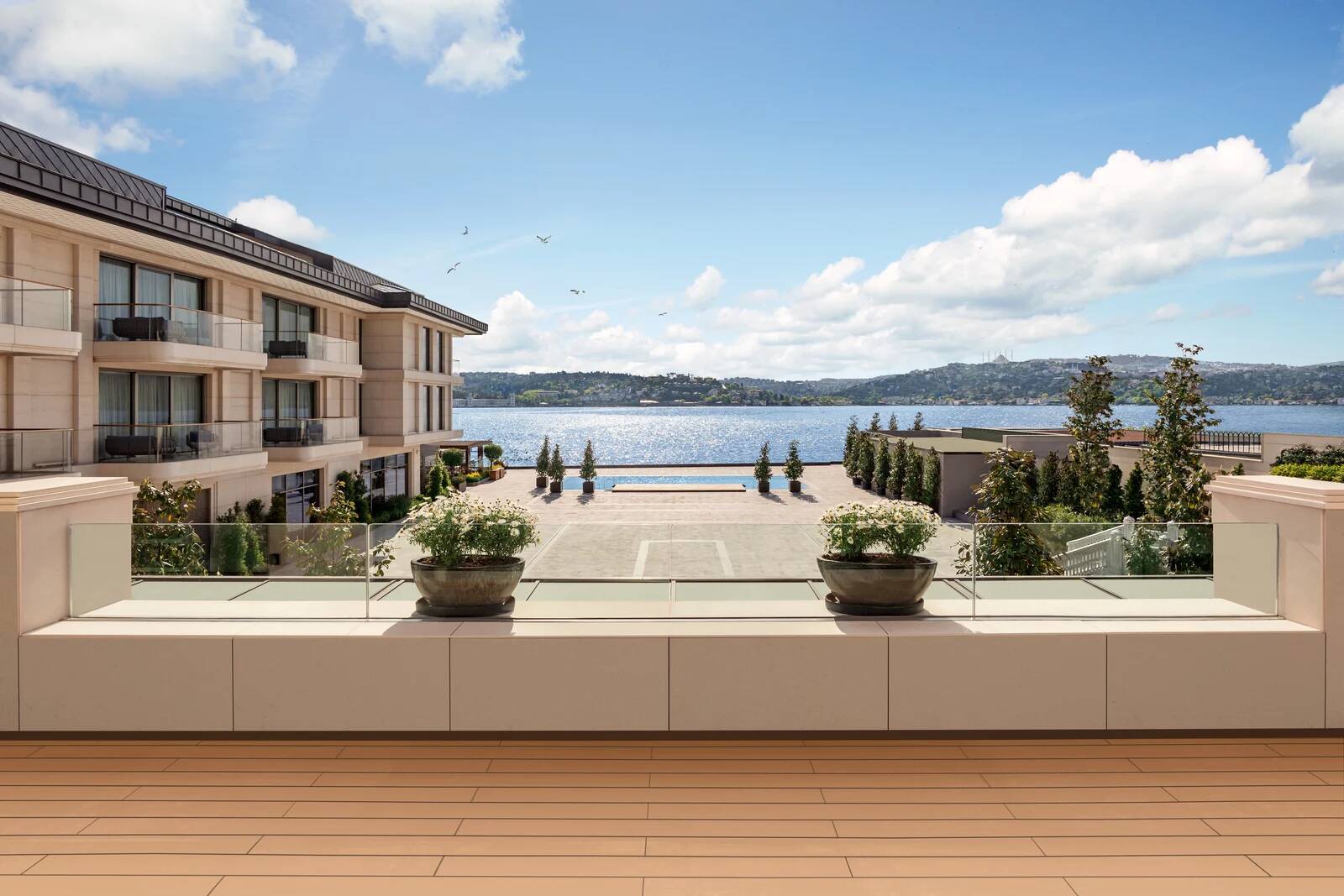Naile Sultan Bosphorus Suite 