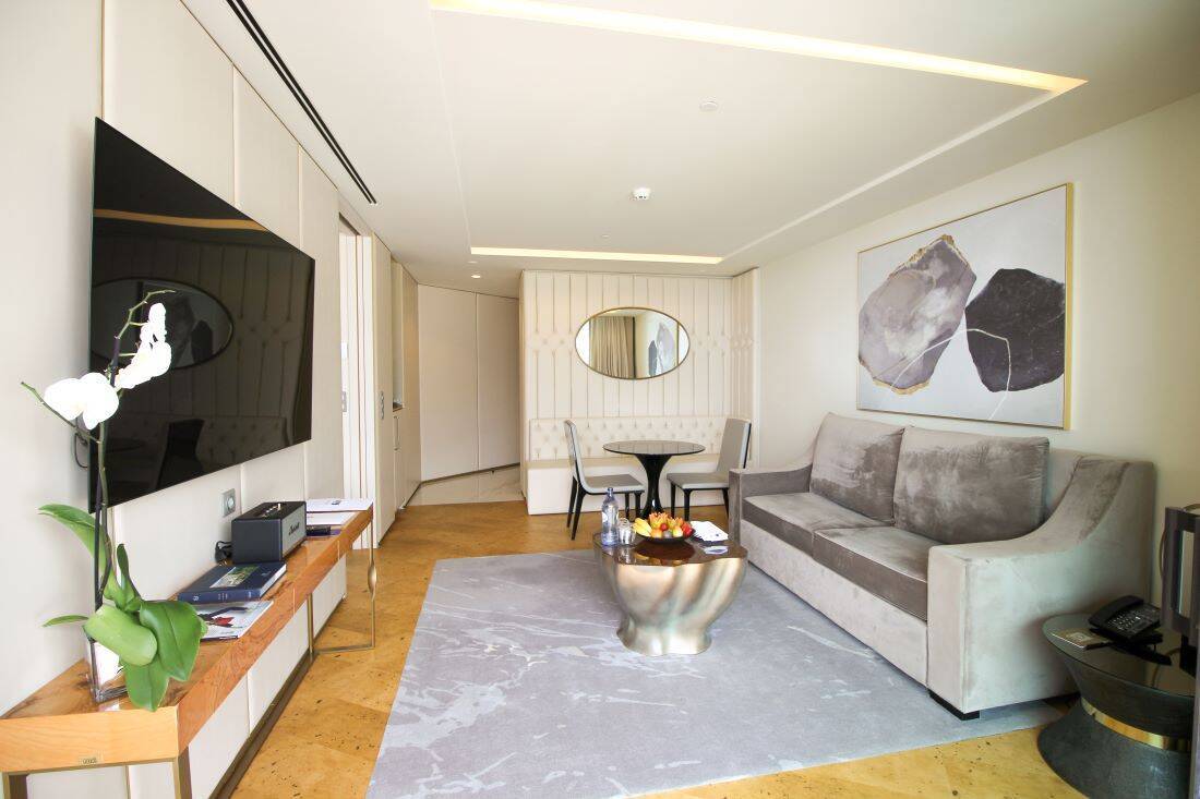 BAY SUITE