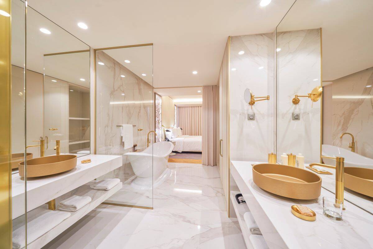 OCEAN SUITE