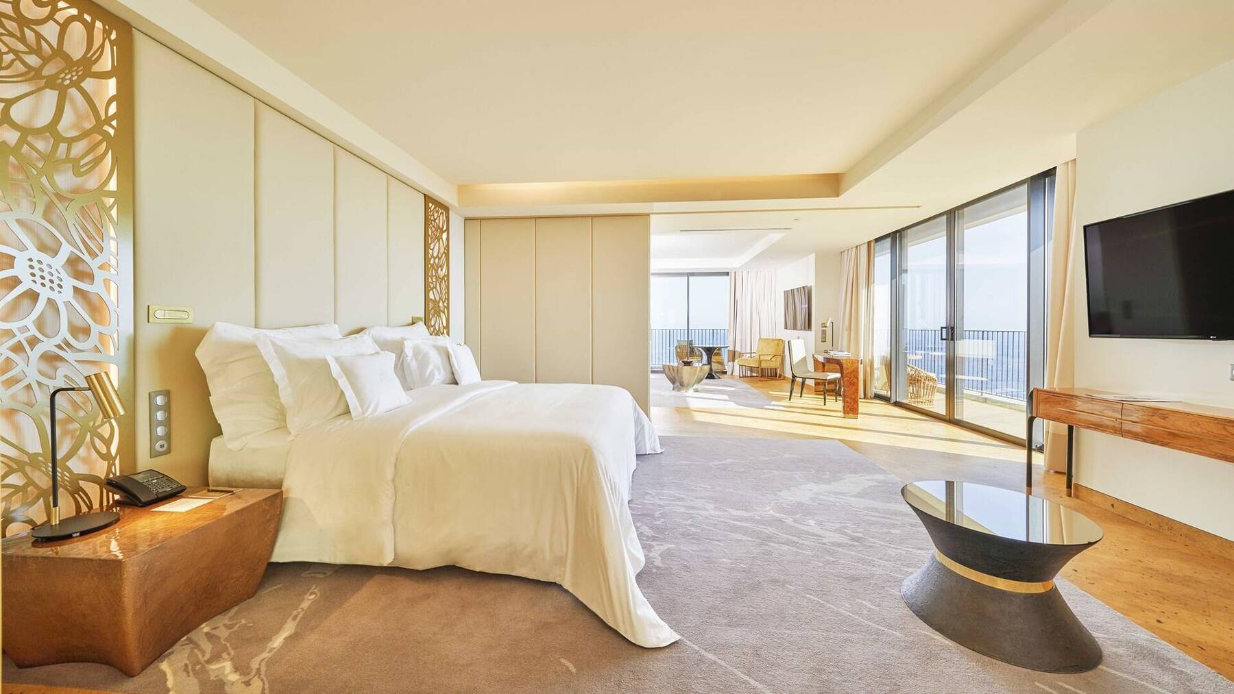 SUPERIOR OCEAN SUITE